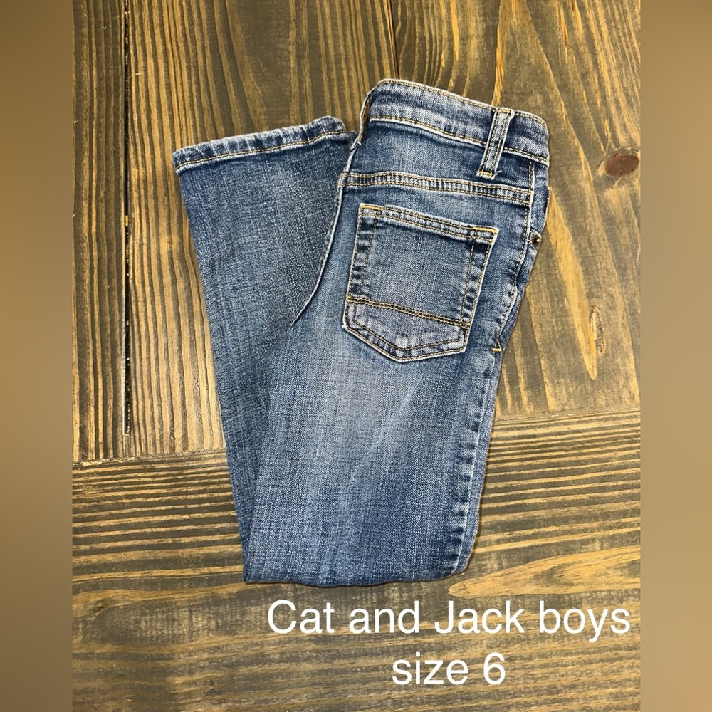 Boys size 8 Cat and Jack jeans